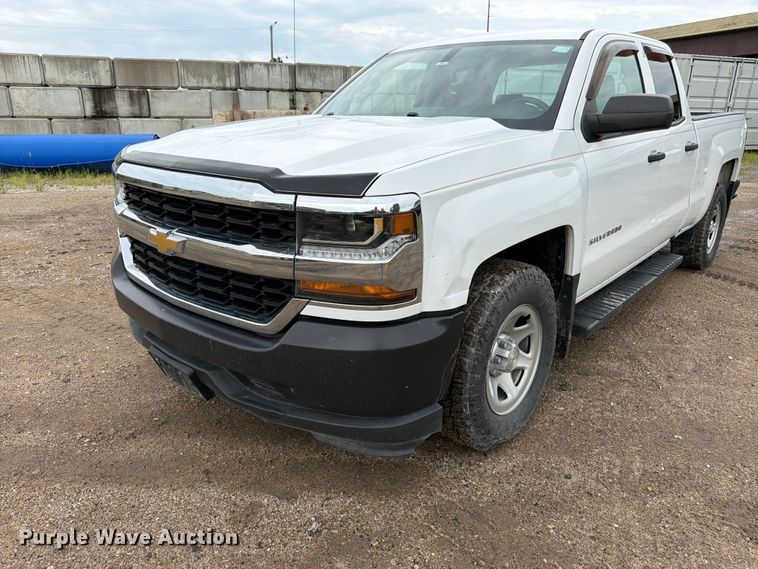image for item FK3347 2019 Chevrolet Silverado 1500 LD Crew Cab pickup truck