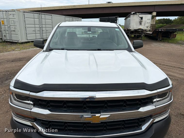 image for item FK3347 2019 Chevrolet Silverado 1500 LD Crew Cab pickup truck