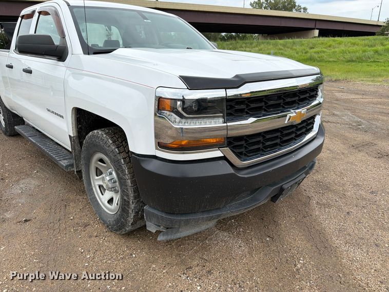 image for item FK3347 2019 Chevrolet Silverado 1500 LD Crew Cab pickup truck