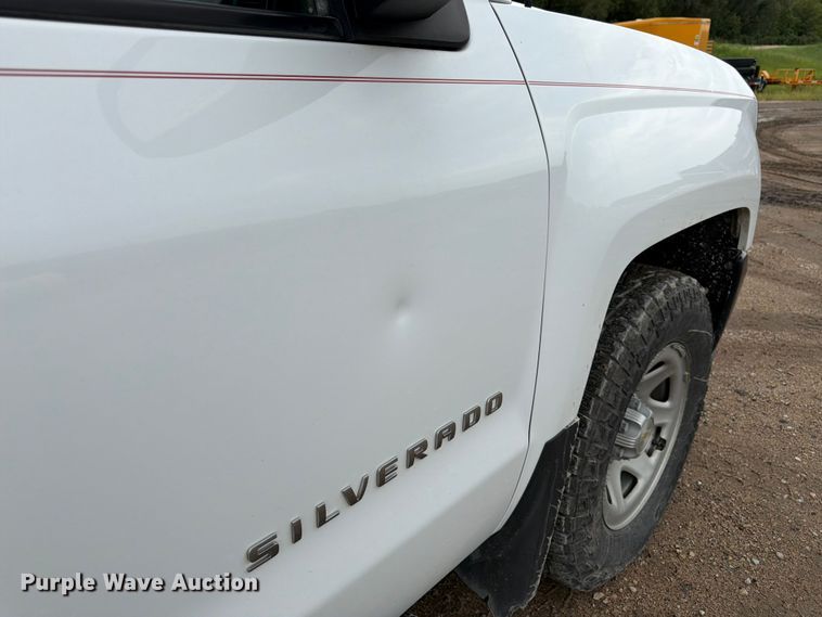 image for item FK3347 2019 Chevrolet Silverado 1500 LD Crew Cab pickup truck
