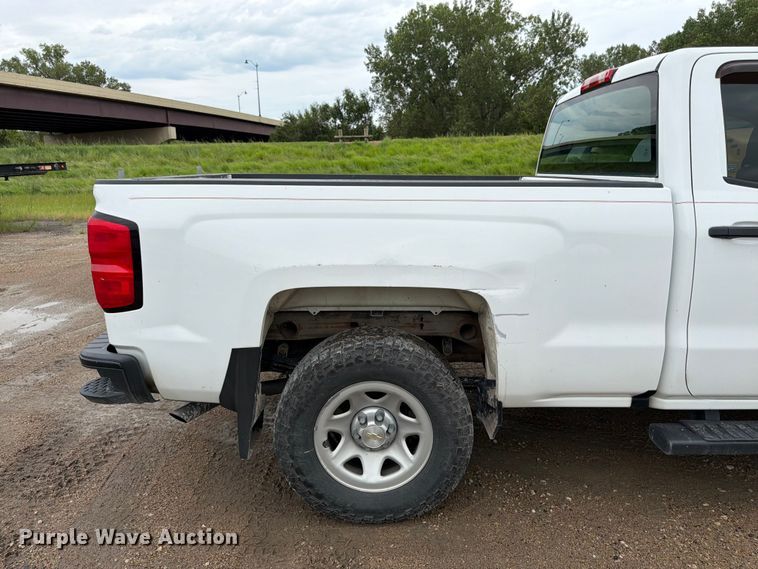 image for item FK3347 2019 Chevrolet Silverado 1500 LD Crew Cab pickup truck