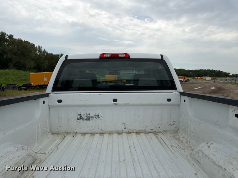 image for item FK3347 2019 Chevrolet Silverado 1500 LD Crew Cab pickup truck