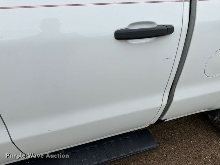 image for item FK3347 2019 Chevrolet Silverado 1500 LD Crew Cab pickup truck