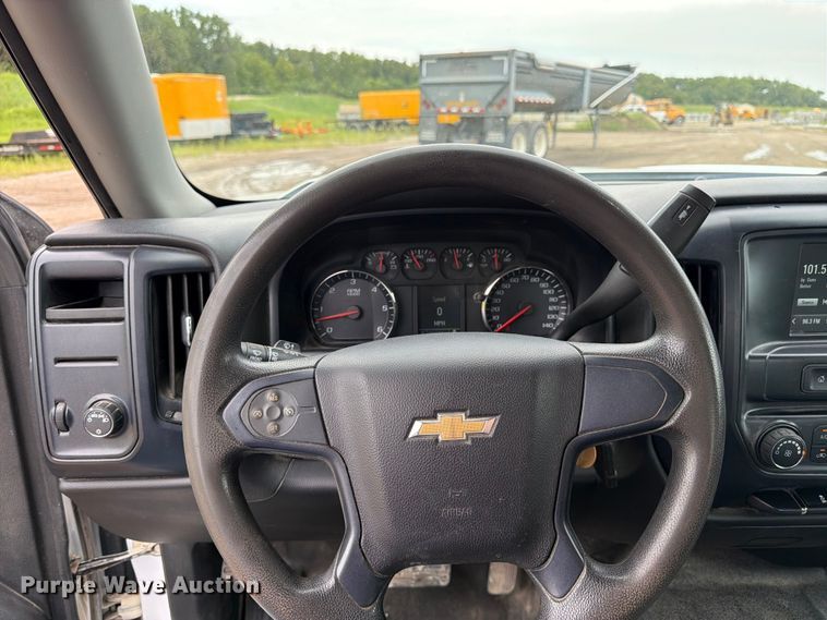 image for item FK3347 2019 Chevrolet Silverado 1500 LD Crew Cab pickup truck