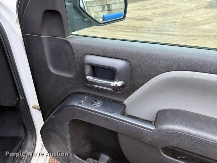 image for item FK3347 2019 Chevrolet Silverado 1500 LD Crew Cab pickup truck