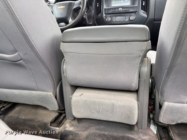 image for item FK3347 2019 Chevrolet Silverado 1500 LD Crew Cab pickup truck
