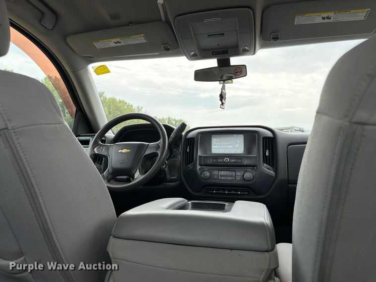 image for item FK3347 2019 Chevrolet Silverado 1500 LD Crew Cab pickup truck