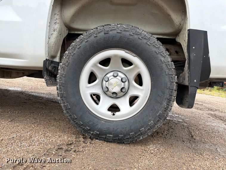 image for item FK3347 2019 Chevrolet Silverado 1500 LD Crew Cab pickup truck