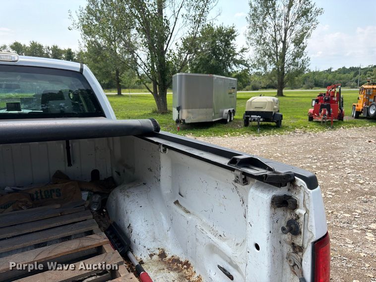 image for item FK3385 2007 Ford F150 Ext. Cab pickup truck