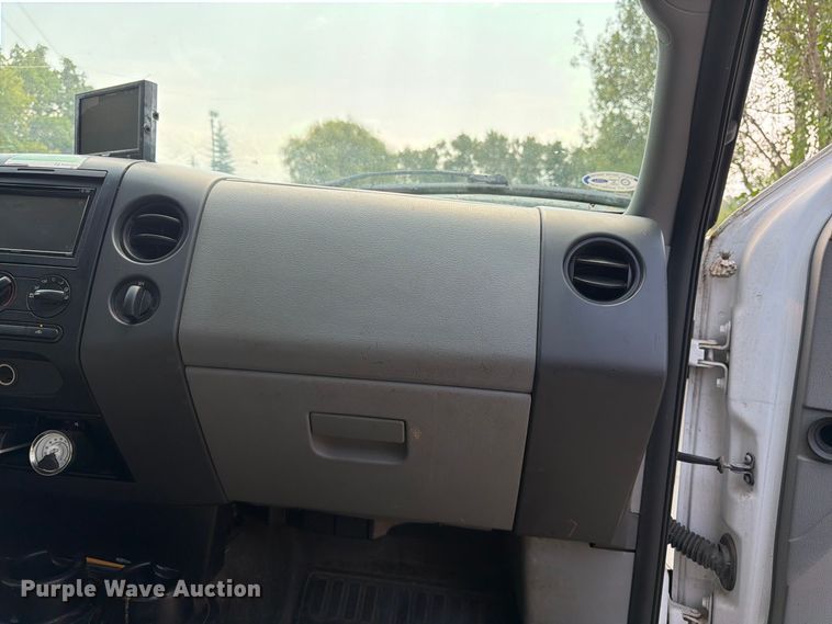 image for item FK3385 2007 Ford F150 Ext. Cab pickup truck