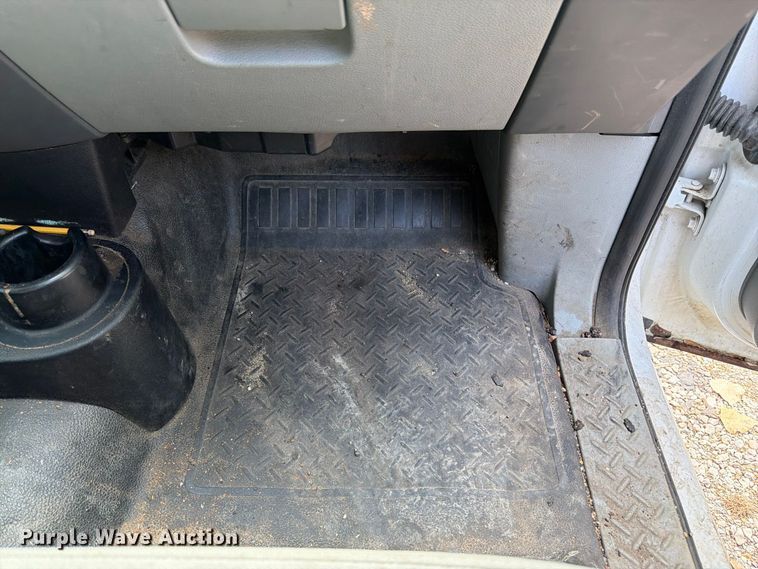 image for item FK3385 2007 Ford F150 Ext. Cab pickup truck