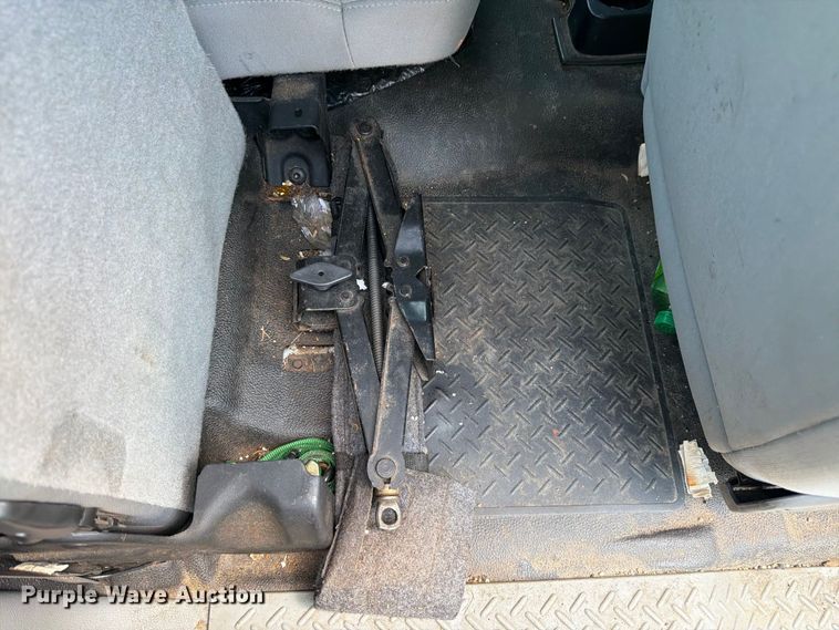 image for item FK3385 2007 Ford F150 Ext. Cab pickup truck