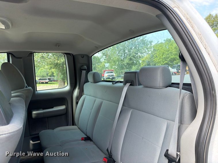 image for item FK3385 2007 Ford F150 Ext. Cab pickup truck
