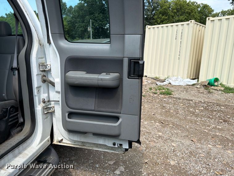 image for item FK3385 2007 Ford F150 Ext. Cab pickup truck