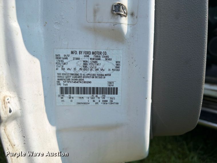 image for item FK3385 2007 Ford F150 Ext. Cab pickup truck