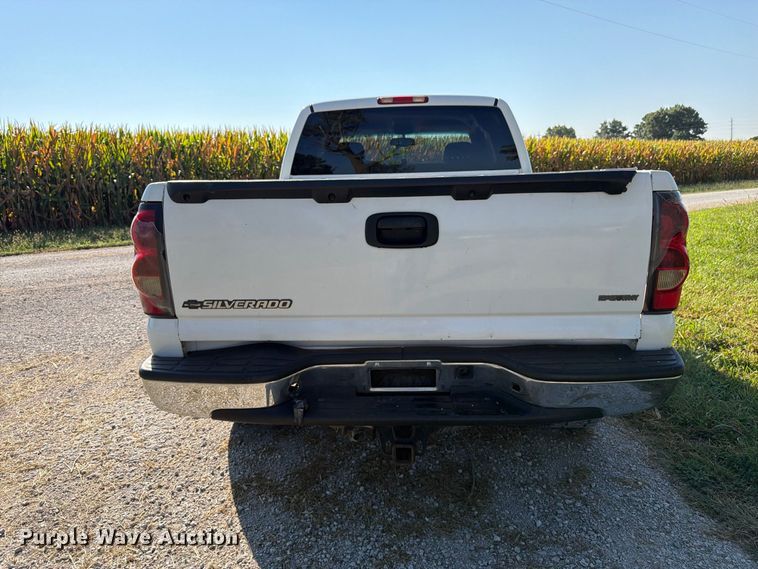 image for item FK3395 2007 Chevrolet Silverado 1500 Ext. Cab pickup truck