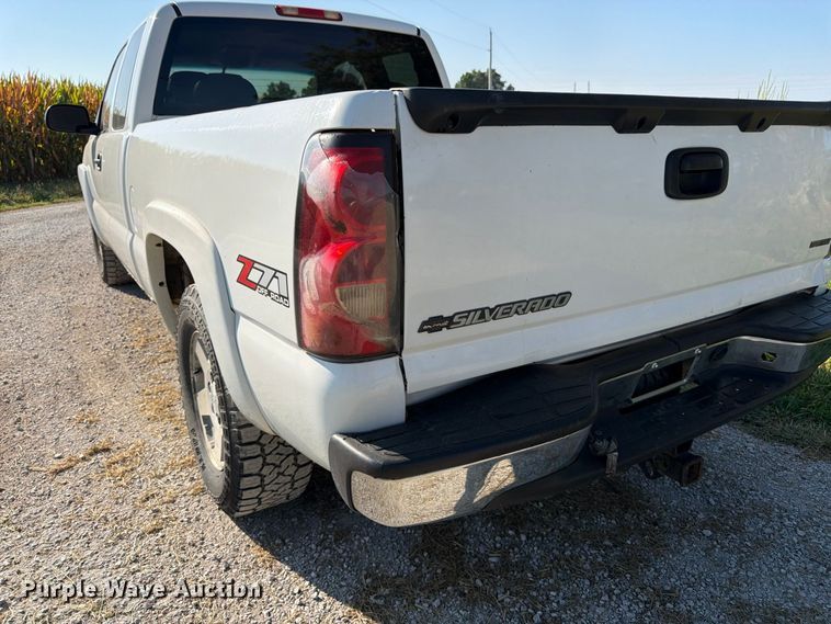 image for item FK3395 2007 Chevrolet Silverado 1500 Ext. Cab pickup truck