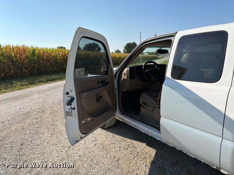 image for item FK3395 2007 Chevrolet Silverado 1500 Ext. Cab pickup truck