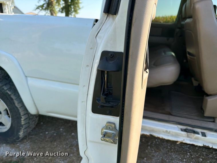 image for item FK3395 2007 Chevrolet Silverado 1500 Ext. Cab pickup truck
