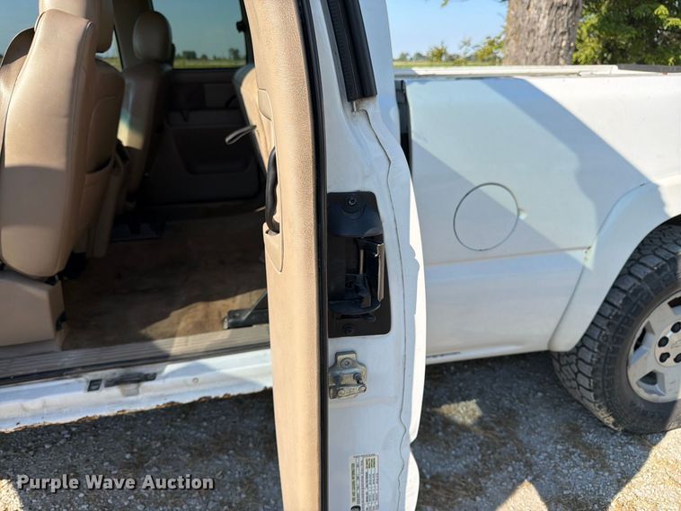 image for item FK3395 2007 Chevrolet Silverado 1500 Ext. Cab pickup truck