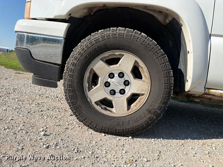 image for item FK3395 2007 Chevrolet Silverado 1500 Ext. Cab pickup truck