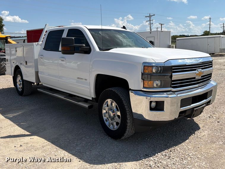image for item FK3407 2015 Chevrolet Silverado 3500HD Crew Cab utility bed pickup truck