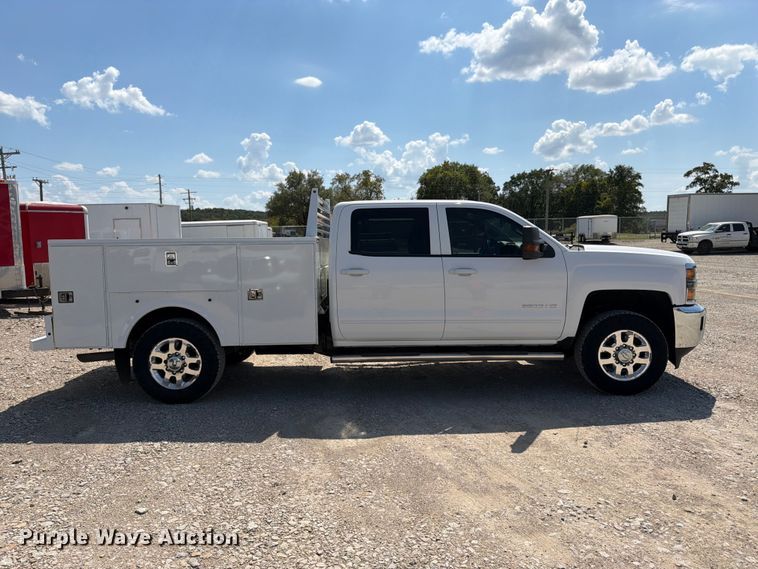 image for item FK3407 2015 Chevrolet Silverado 3500HD Crew Cab utility bed pickup truck