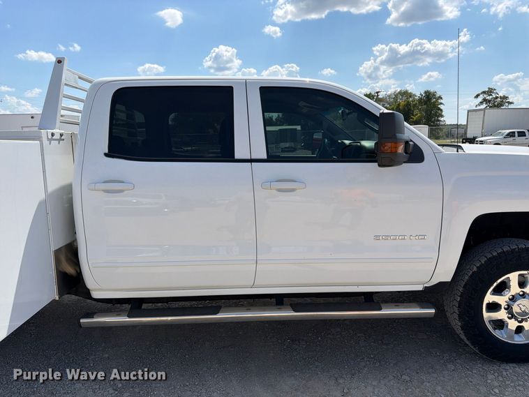 image for item FK3407 2015 Chevrolet Silverado 3500HD Crew Cab utility bed pickup truck