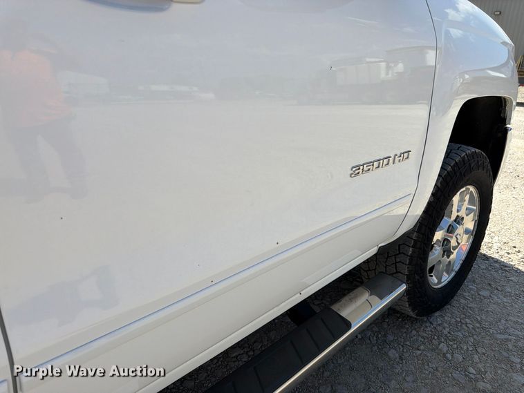image for item FK3407 2015 Chevrolet Silverado 3500HD Crew Cab utility bed pickup truck