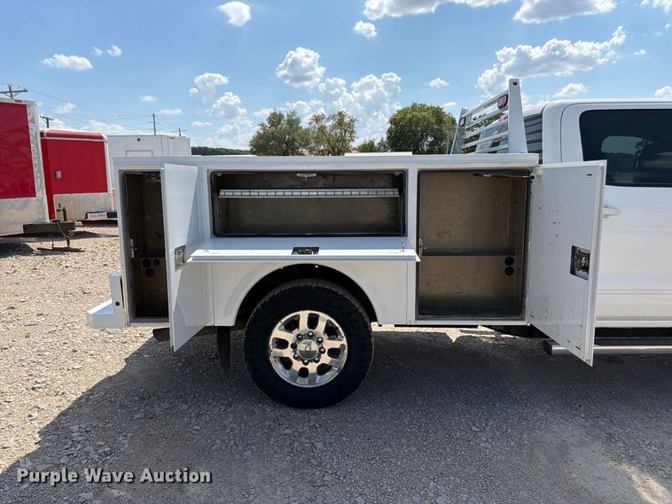 image for item FK3407 2015 Chevrolet Silverado 3500HD Crew Cab utility bed pickup truck