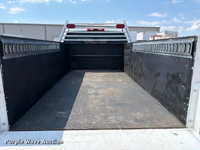 image for item FK3407 2015 Chevrolet Silverado 3500HD Crew Cab utility bed pickup truck