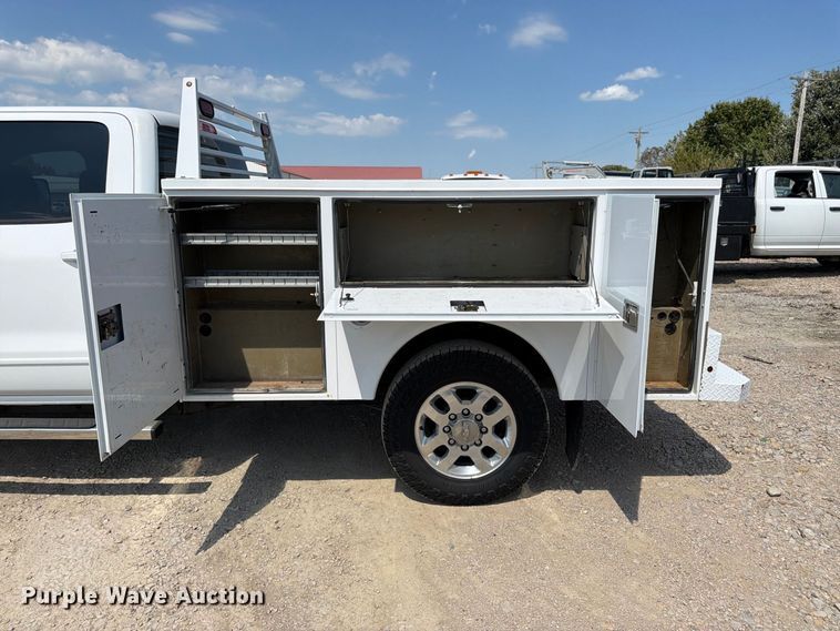 image for item FK3407 2015 Chevrolet Silverado 3500HD Crew Cab utility bed pickup truck