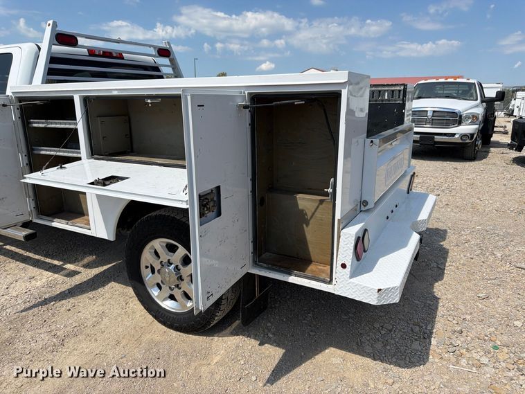 image for item FK3407 2015 Chevrolet Silverado 3500HD Crew Cab utility bed pickup truck