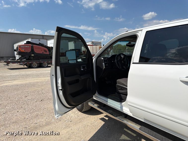 image for item FK3407 2015 Chevrolet Silverado 3500HD Crew Cab utility bed pickup truck