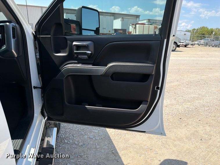 image for item FK3407 2015 Chevrolet Silverado 3500HD Crew Cab utility bed pickup truck