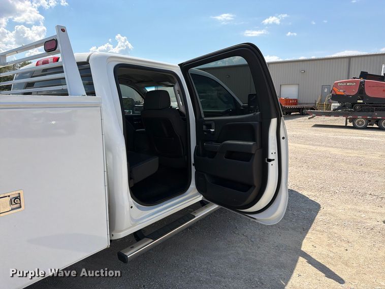 image for item FK3407 2015 Chevrolet Silverado 3500HD Crew Cab utility bed pickup truck