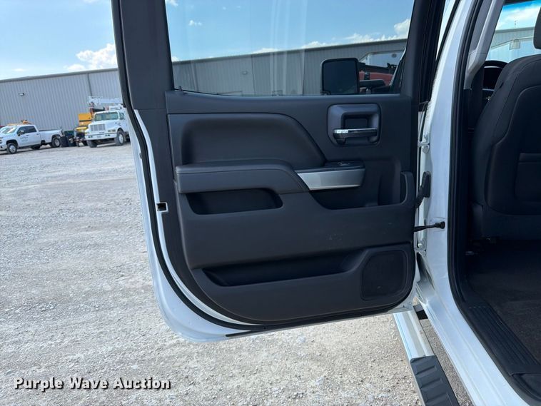 image for item FK3407 2015 Chevrolet Silverado 3500HD Crew Cab utility bed pickup truck