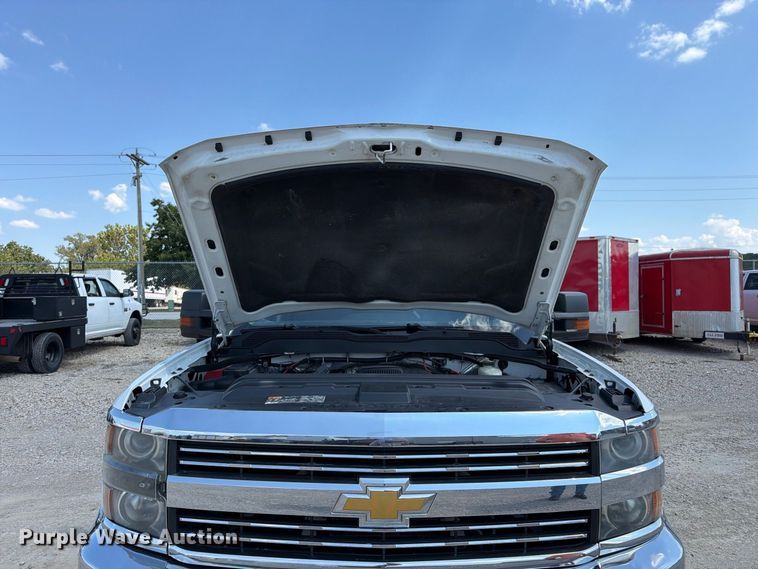 image for item FK3407 2015 Chevrolet Silverado 3500HD Crew Cab utility bed pickup truck