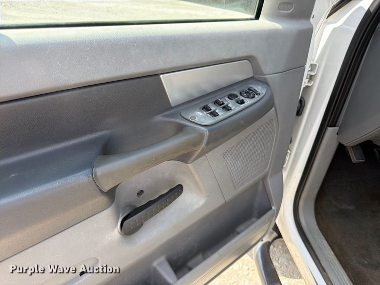 image for item FK3408 2008 Dodge Ram 3500HD Ext. Cab flatbed pickup truck