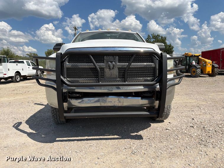 image for item FK3409 2012 Dodge  Ram 3500HD Crew Cab flatbed pickup truck