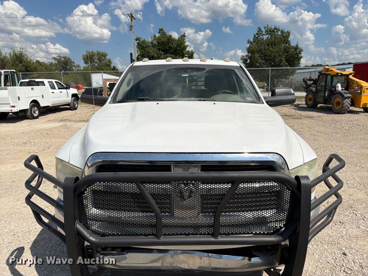 image for item FK3409 2012 Dodge  Ram 3500HD Crew Cab flatbed pickup truck