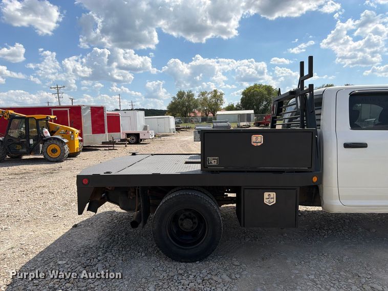 image for item FK3409 2012 Dodge  Ram 3500HD Crew Cab flatbed pickup truck