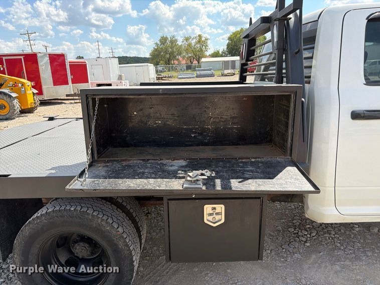 image for item FK3409 2012 Dodge  Ram 3500HD Crew Cab flatbed pickup truck