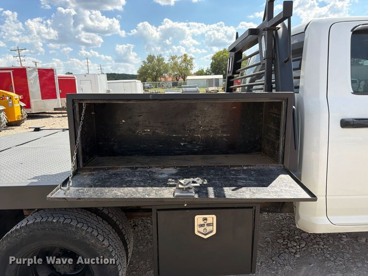 image for item FK3409 2012 Dodge  Ram 3500HD Crew Cab flatbed pickup truck