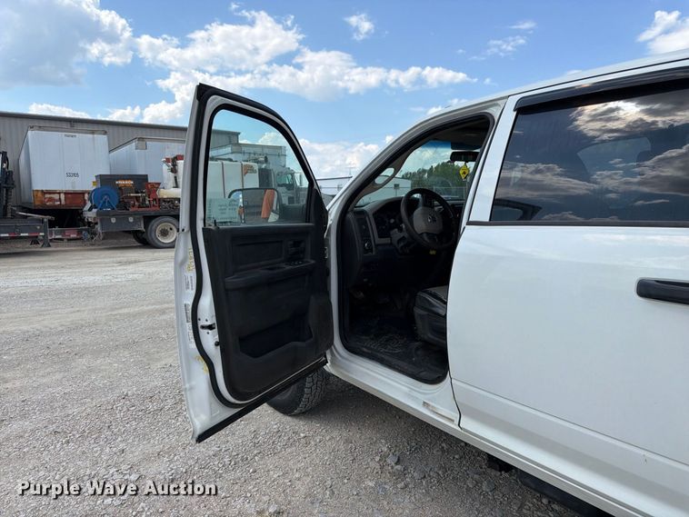 image for item FK3409 2012 Dodge  Ram 3500HD Crew Cab flatbed pickup truck