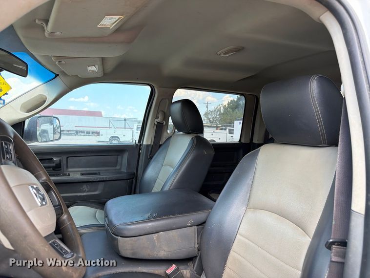 image for item FK3409 2012 Dodge  Ram 3500HD Crew Cab flatbed pickup truck
