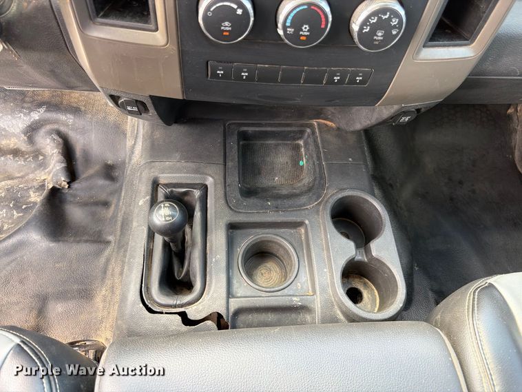 image for item FK3409 2012 Dodge  Ram 3500HD Crew Cab flatbed pickup truck