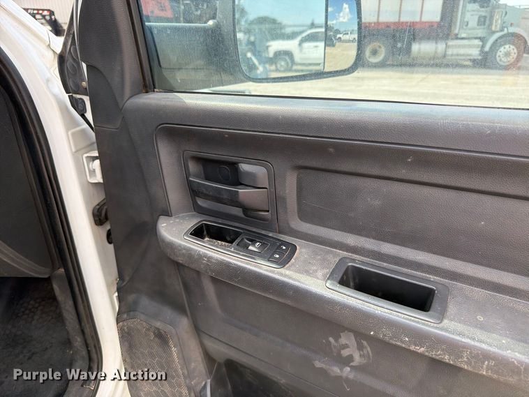 image for item FK3409 2012 Dodge  Ram 3500HD Crew Cab flatbed pickup truck
