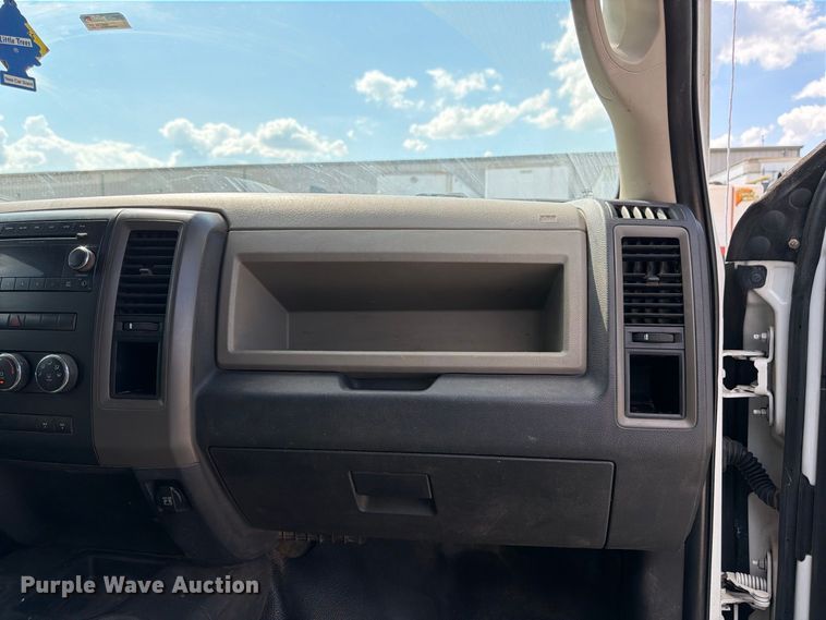 image for item FK3409 2012 Dodge  Ram 3500HD Crew Cab flatbed pickup truck
