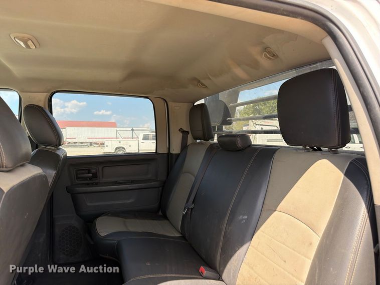 image for item FK3409 2012 Dodge  Ram 3500HD Crew Cab flatbed pickup truck